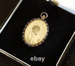 9 carat solid gold vintage Victorian antique open locket pendant