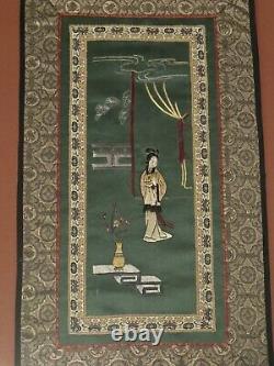 A Fine Pair Of Geisha Japanese Silk Embroidery/Tapestries Green BEAUTIFUL