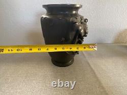 Antique Japanese Chinese Bronze Vase Very Fine Decoration grapes flowers