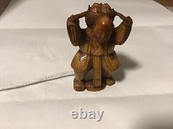 Antique Rare Fine Hand Crafted Signed Resin Collectible Japanese Netsuke