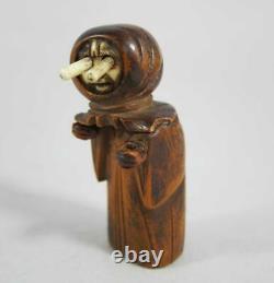 FINE ANTIQUE JAPANESE HAND CARVED NUT KOBE TOY Monk figure with Pop Out Eyes