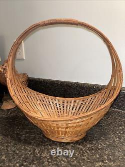 Fine Antique Fine Asian Basket Large Chinese Japanese Ikebana Woven Intricate