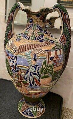 Fine Antique c. Meiji Japanese Moriage Satsuma Extremely Detail Hand Painted Vase