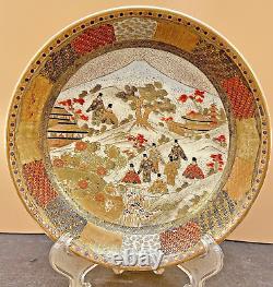 Fine Japanese Meiji Satsuma Bowl with Samurai & Floral Decorations, Signed