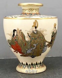 Fine Japanese Meiji Satsuma Vase with Samurai, Signed