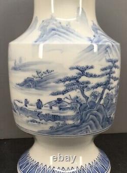 Fine Japanese Meiji Taisho Blue & White Hirado Vase