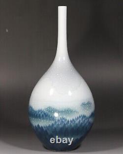 Fine Japanese Snowing forest early spring Signed Vase withs Box By Fujii Shumei