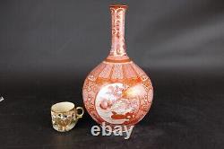 Fine and large 19th C antique japanese Kutani bottle vase people and horses