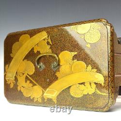 Japanese Lunch Box Antique Meiji Period Fine Quality Makie Chrysanthemum Pattern