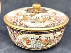 Japanese Meiji Satsuma Lidded Box with Fine Detailed Decorations by Kozan
