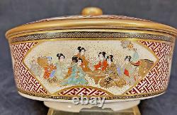 Japanese Meiji Satsuma Lidded Box with Fine Detailed Decorations by Kozan