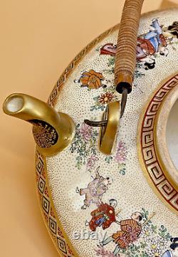 Japanese Meiji Satsuma Tripod Sake Pot With Fine Decorations By Kizan