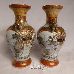 Kutani Fine Porcelain Pair Vase Daily Life Mirror Guardian Lion Japan