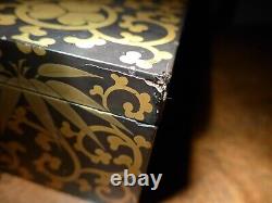 Rare Fine Japanese Antique Lacquered Box Shogun Mon Tokugawa Edo Samurai Era