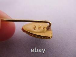 Antique Chinois Japonais Exportation en or jaune 24 carats « Broche de chapeau en pierre de jade en forme de bouclier »