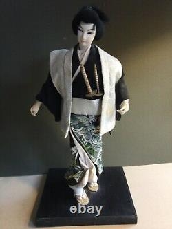 Antique Japonais Samourai Poupée Robes De Soie Fine Comme Est 17en 43cm