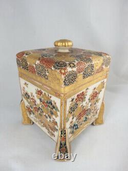 Boîte Japonaise Très Fine De Satsuma Avec La Couverture, Période De Meiji, Circa 1890