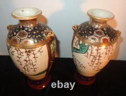 C. 1890 Paire de vases en porcelaine Satsuma japonaise Meiji avec mariage et détails fins
