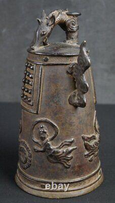 Cloche en bronze bouddhiste antique du Japon de 1800, finement travaillée en cire perdue, Tegno