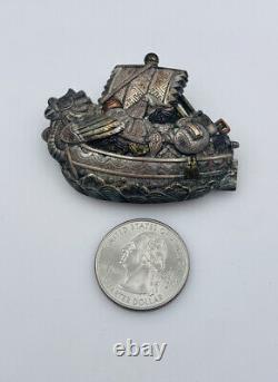 Épingle de bateau à figurine en métal mixte Shakudo en argent sterling antique japonais