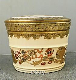 Fin pot en forme de seau japonais Meiji Satsuma Jar