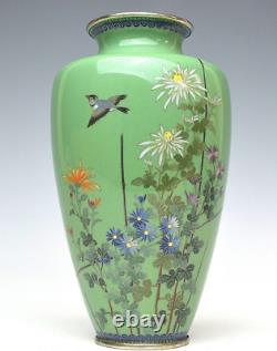 Fine Antique Japonaise Cloisonne Enamel Vase Fleurs D'oiseaux Rims D'argent Meiji 7.1in
