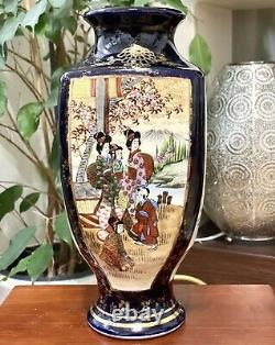 Fine Antique Japonaise Meiji Période 19ème Siècle Gilded Blue-ground Satsuma Vase