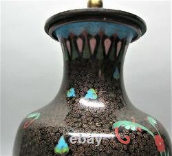 Fine Antique Japonese Cloisonne Vase Comme Lamp (avec 1 Supplément) C. 1920