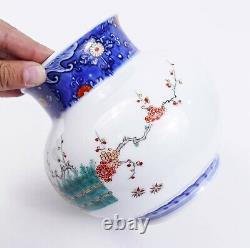 Fine Sakaida Kakiemon Vase De Porcelaine Japonaise Parfait