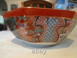 Grand bol en porcelaine Imari japonaise ancienne de grande qualité