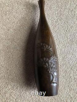 Gravure de motif d'un vase en bronze de pin de 10,6 pouces : Art ancien japonais vintage