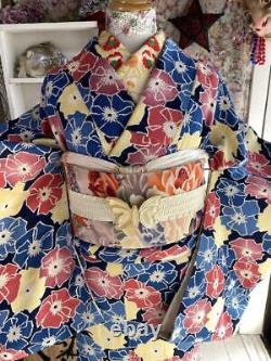 Kimono japonais ancien en soie pure avec motif floral de qualité 2403