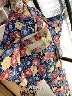 Kimono japonais ancien en soie pure avec motif floral de qualité 2403