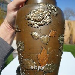 Paire De Qualité Fine De Meiji Japonais Antique 1868-1921 Vases En Métal Mélangé En Bronze
