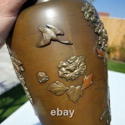 Paire De Qualité Fine De Meiji Japonais Antique 1868-1921 Vases En Métal Mélangé En Bronze