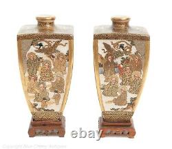Paire Fine Antique Signée Hododa Japonais Satsuma Ware Vases Avec Déités