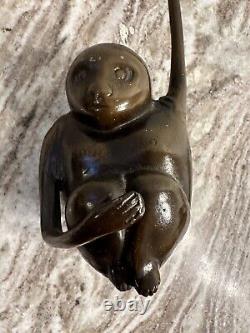 Pendule à encens en bronze japonais de l'époque Meiji représentant un singe