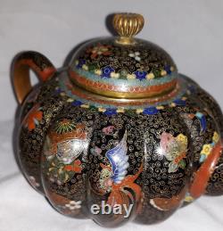 Petite théière en cloisonné japonais ancien de qualité