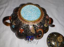 Petite théière en cloisonné japonais ancien de qualité