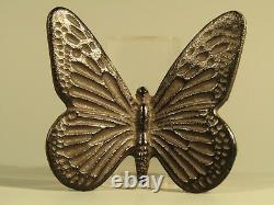 Très Fine Japon Japonais Bronze Figure D'une Décoration Papillon Ca. 20e C