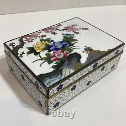 Très belle boîte japonaise en cloisonné signée Inaba 4 1/2x 3 1/4x 13/4