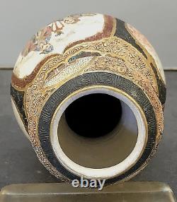 Vase Japonais Meiji Satsuma Double Gourde Avec De Belles Décorations De Meizan