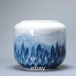 Vase d'art japonais de qualité Arita. L'artiste Fujii Shumei, né en 1936, paysage d'hiver.