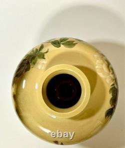 Vase en poterie d'art antique japonais avec motif floral de 9 pouces de hauteur