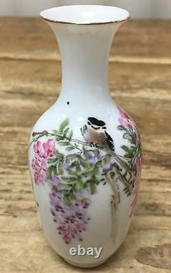 Vintage Dollhouse Mini Verre Fine Porcelaine Japonais Vase Bird Peint À La Main Help